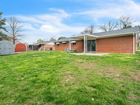 2nd image of 38 Eastmoor Dr