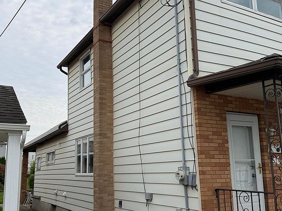 4th image of 146 Stewart St