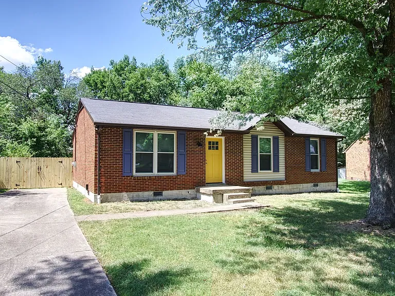 5120 Manorwood Ct — Photo 2