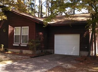 624 Dowfield Dr, Fayetteville, NC 28311