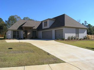 100 Catherine Blvd, Clinton, MS 39056