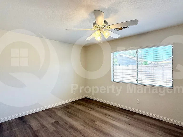 8318 W Clear Stream Dr — Photo 9