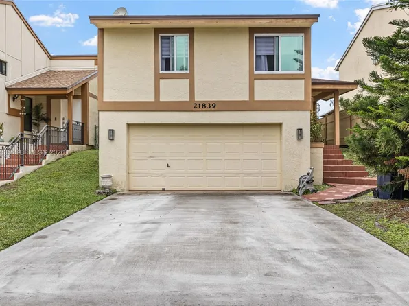 21839 SW 100th Pl, Cutler Bay, FL 33190