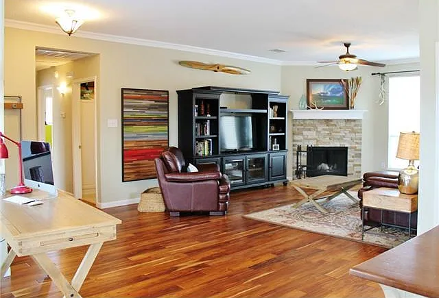 629 Rothschild Ln — Photo 9