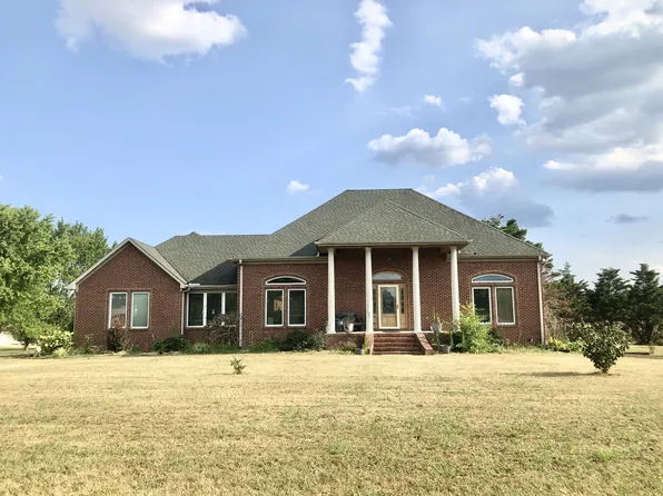 116 E Augustin Dr, Loretto, TN 38469