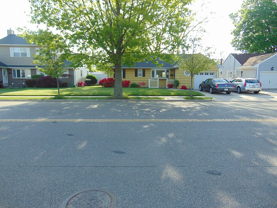 2nd image of 190 Gibson Blvd
