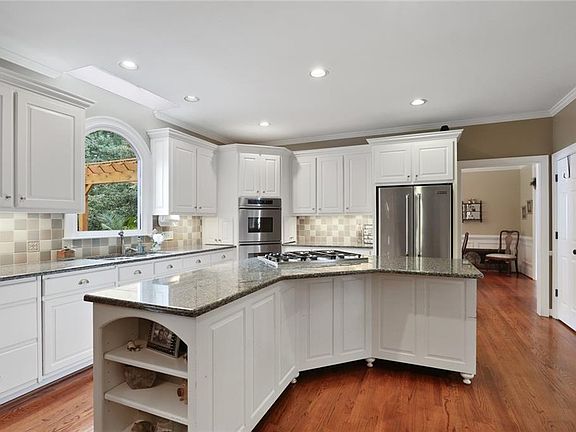 4th image of 155 Buttermere Ct