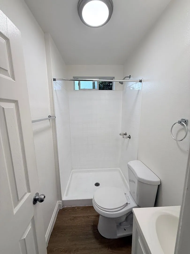 Studio, 1.0 bath, $1,375 — Photo 4