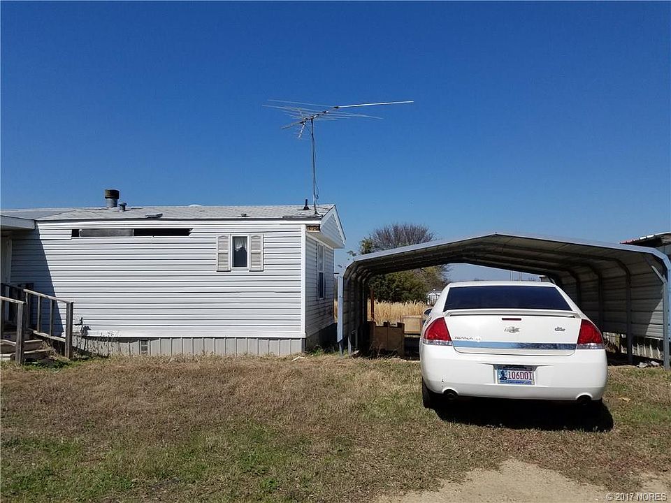 2nd image of 1002 Stephens Rd