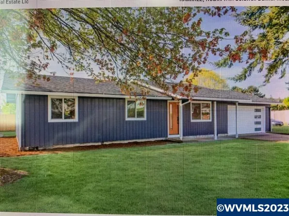 401 NE 3rd St, Willamina, OR 97396