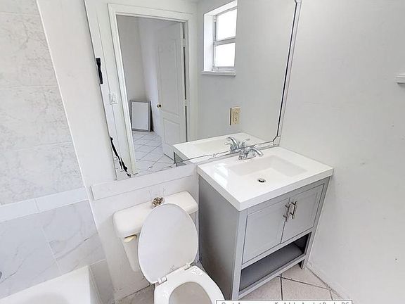 4th image of 3051 SW 27th Ave APT 104