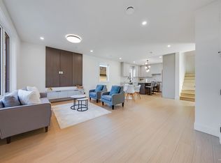 4211 Graveley St #2, Burnaby, BC V5C3T7