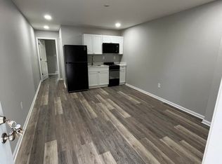 (Undisclosed Address), Berkeley Springs, WV 25411