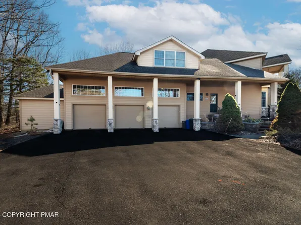 726 Pinecrest Dr, Pocono Pines, PA 18350