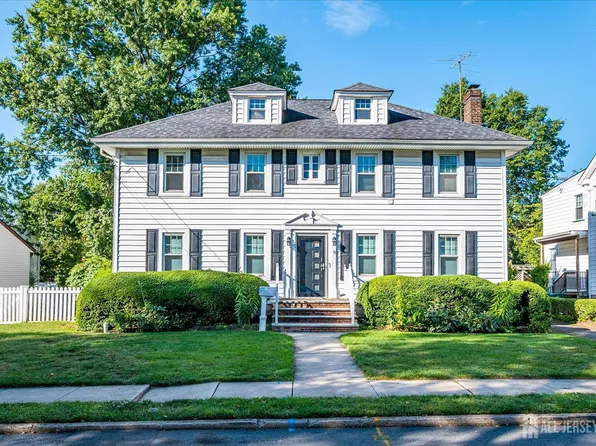9 Lenox St, Edison, NJ 08817