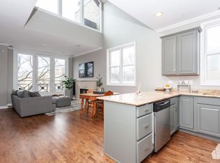 916 N Wood St #2, Chicago, IL 60622