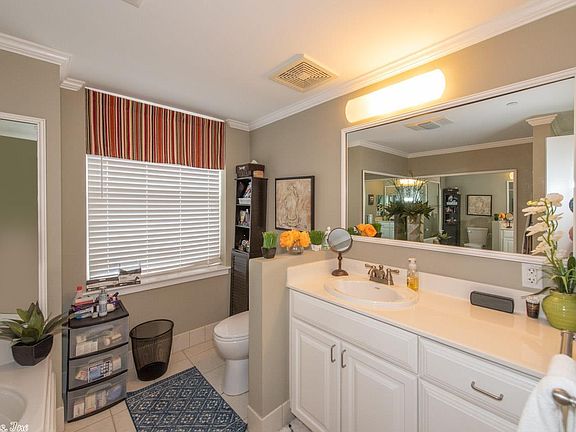 2nd image of 523 Louisiana St APT 10F