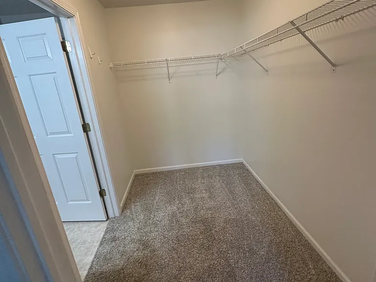 12101 Pinehurst Ln — Photo 17