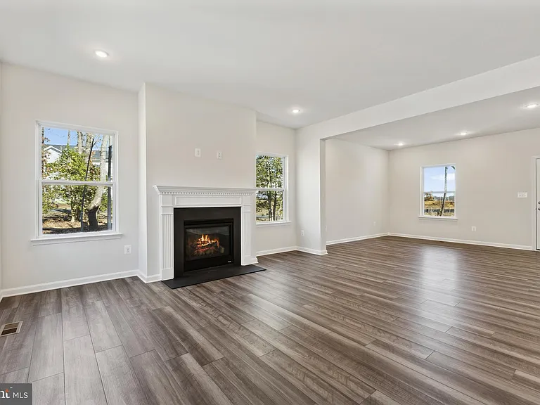 173 Little Whim Rd — Photo 3