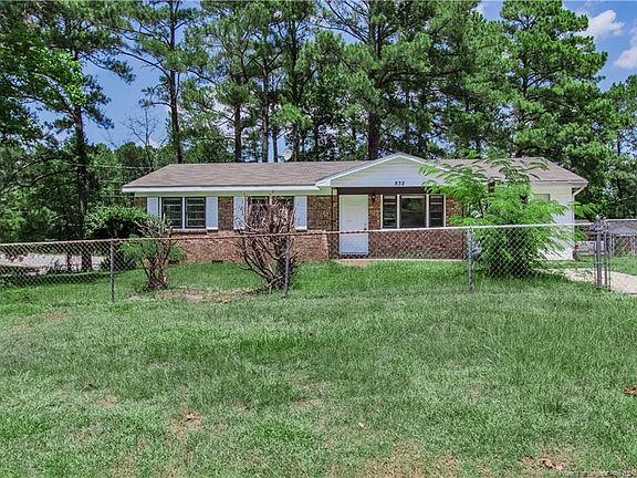 2nd image of 832 Oakcrest Dr