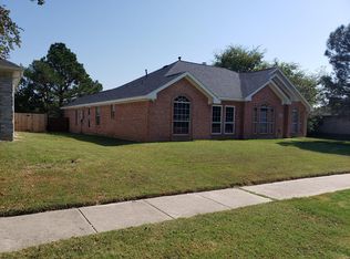 1402 Bosher Dr, Cedar Hill, TX 75104