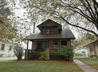 219 Shaw St, Rockford, IL 61104