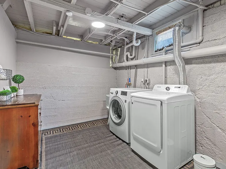1419 E Birch Ave — Photo 12