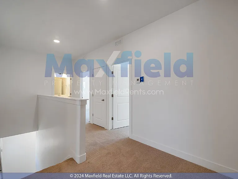 1598 N 1950 E — Photo 8