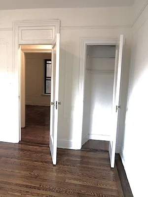 Rented by Albert Attias, LREB | media 4