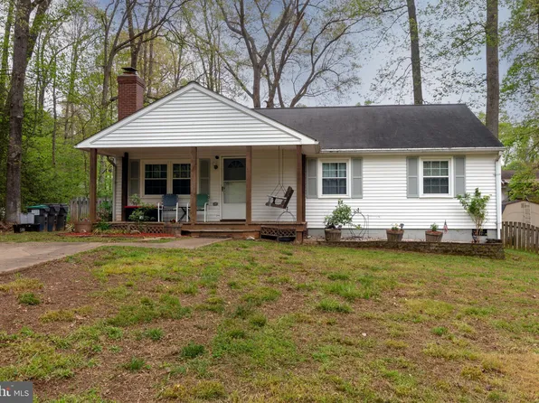122 Woodland Dr, Stafford, VA 22556