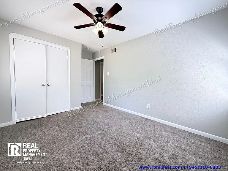 619 Midvale Dr — Photo 12
