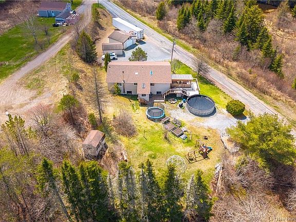 4th image of 68 Stillwater Rd