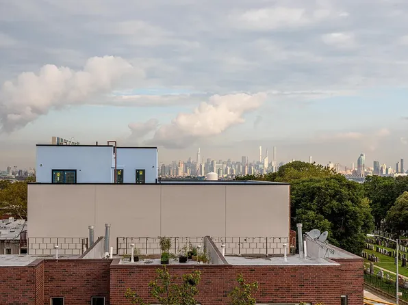 1894 De Kalb Avenue image 10 of 12