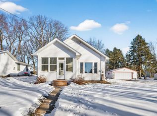 306 N Division St, Roberts, WI 54023