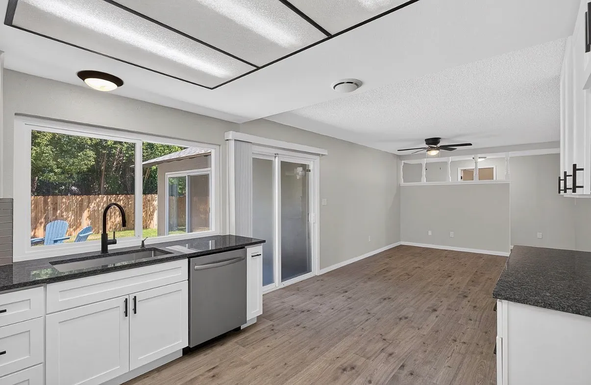 4 bed, 1380 sqft, $3,400 — Photo 3