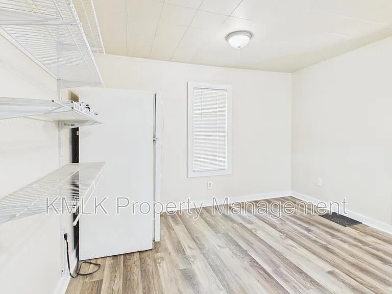 534 Gage St — Photo 14