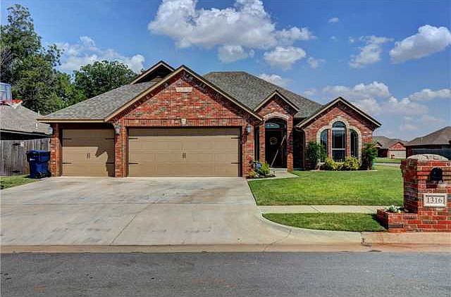 1st image of 1316 Brody Ct