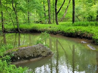 Maple St, Fairmont, WV 26554