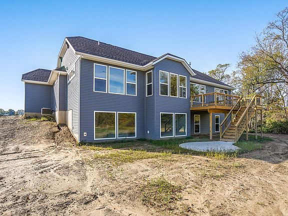 3rd image of 1835 Red Barn Dr