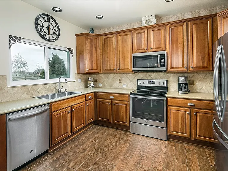 6487 Turnstone Ave — Photo 4