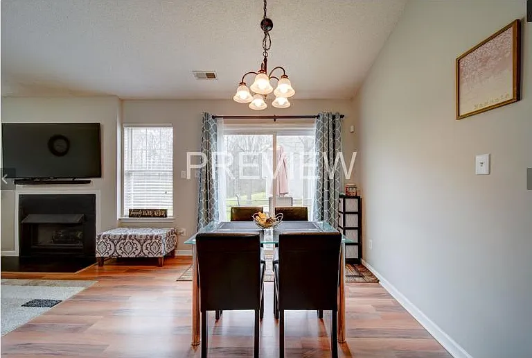 2418 Celosia Dr — Photo 5