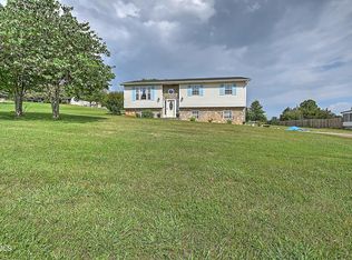 435 Debusk Rd, Greeneville, TN 37743