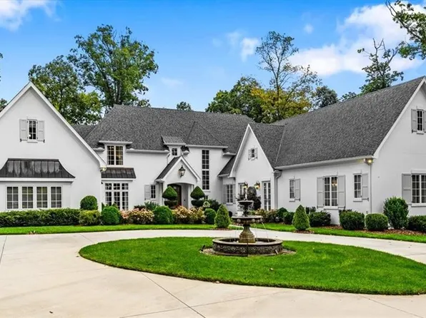 3313 Gaston Rd, Greensboro, NC 27407