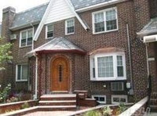 8004 Penelope Ave, Middle Village, NY 11379