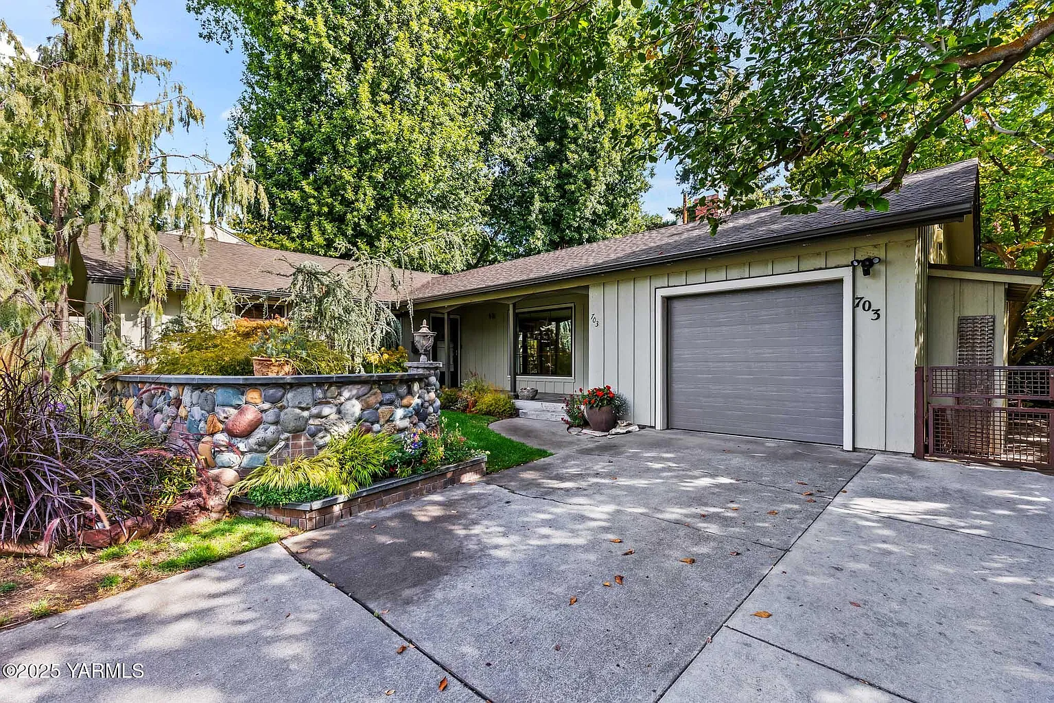 703 S 27th Ave photo 1