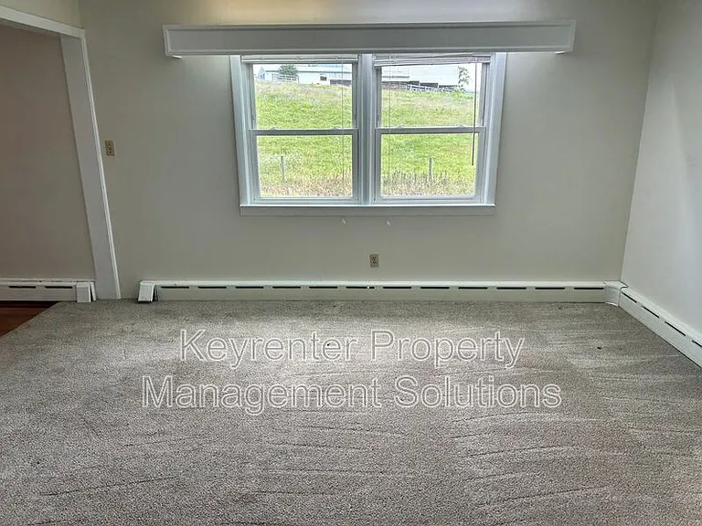 209 Tanner Ln — Photo 25