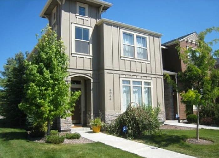 5044 N. Targee St
