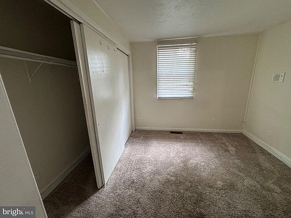 4th image of 5444 Varnum St