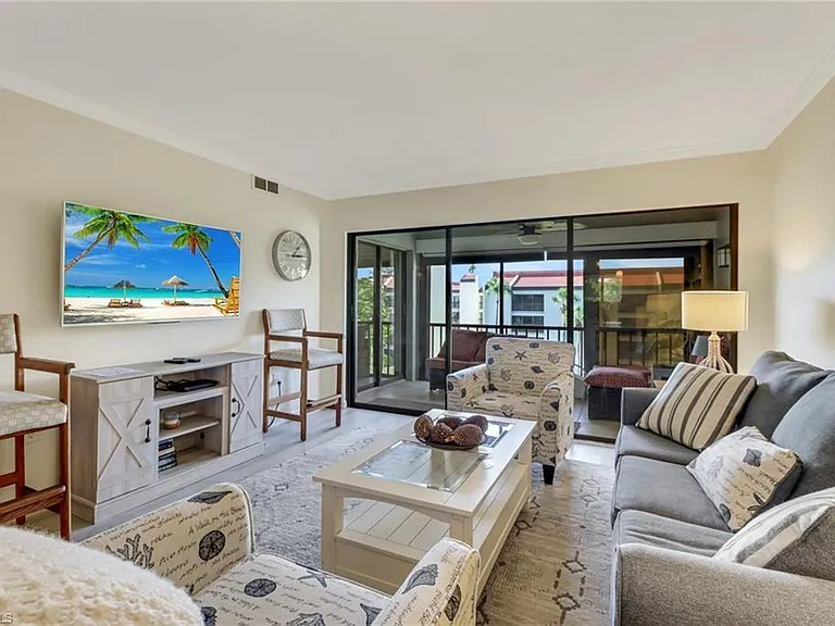 4396 Bowsprit Ct #4B — Photo 8