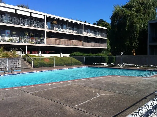 Sylvan Terrace — Photo 10